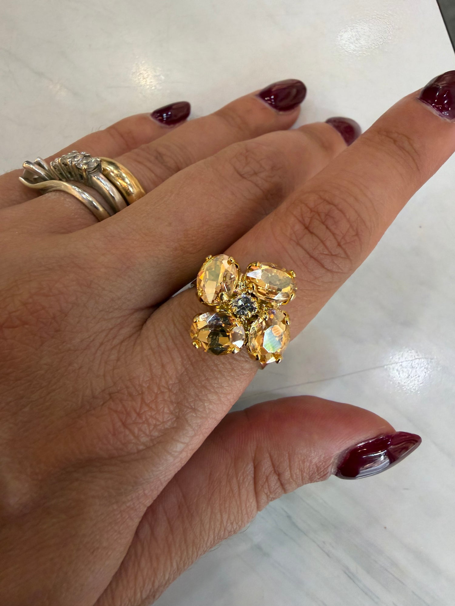 Anello ovalini