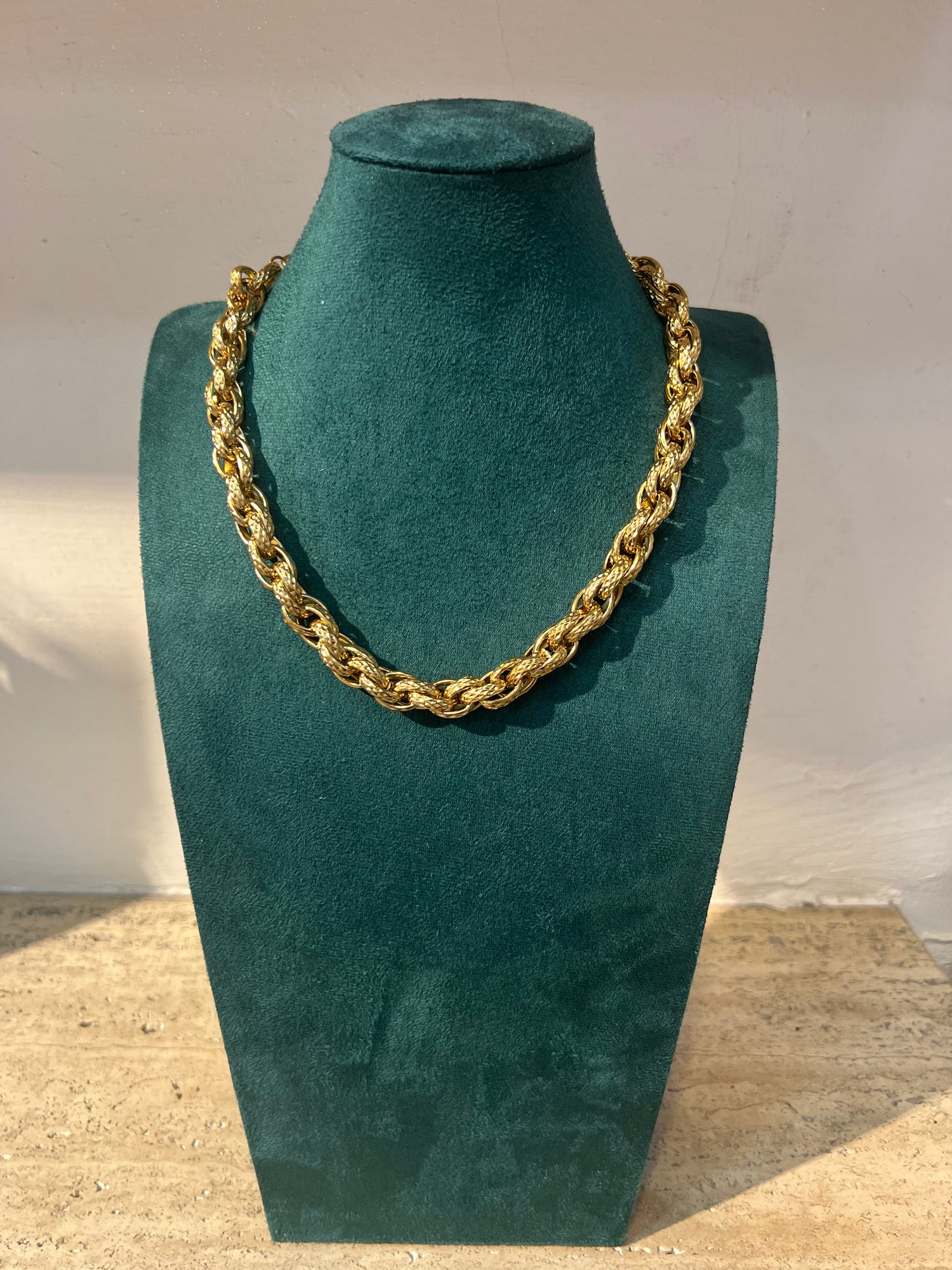 Collana intrecciata bombata