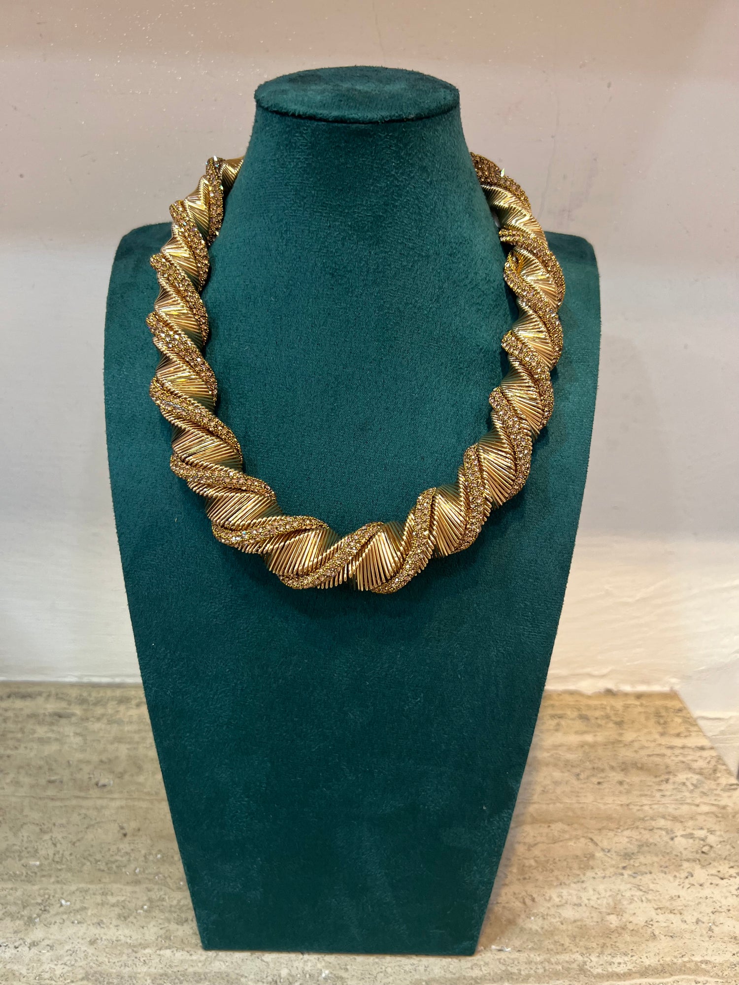 Collana Intreccio