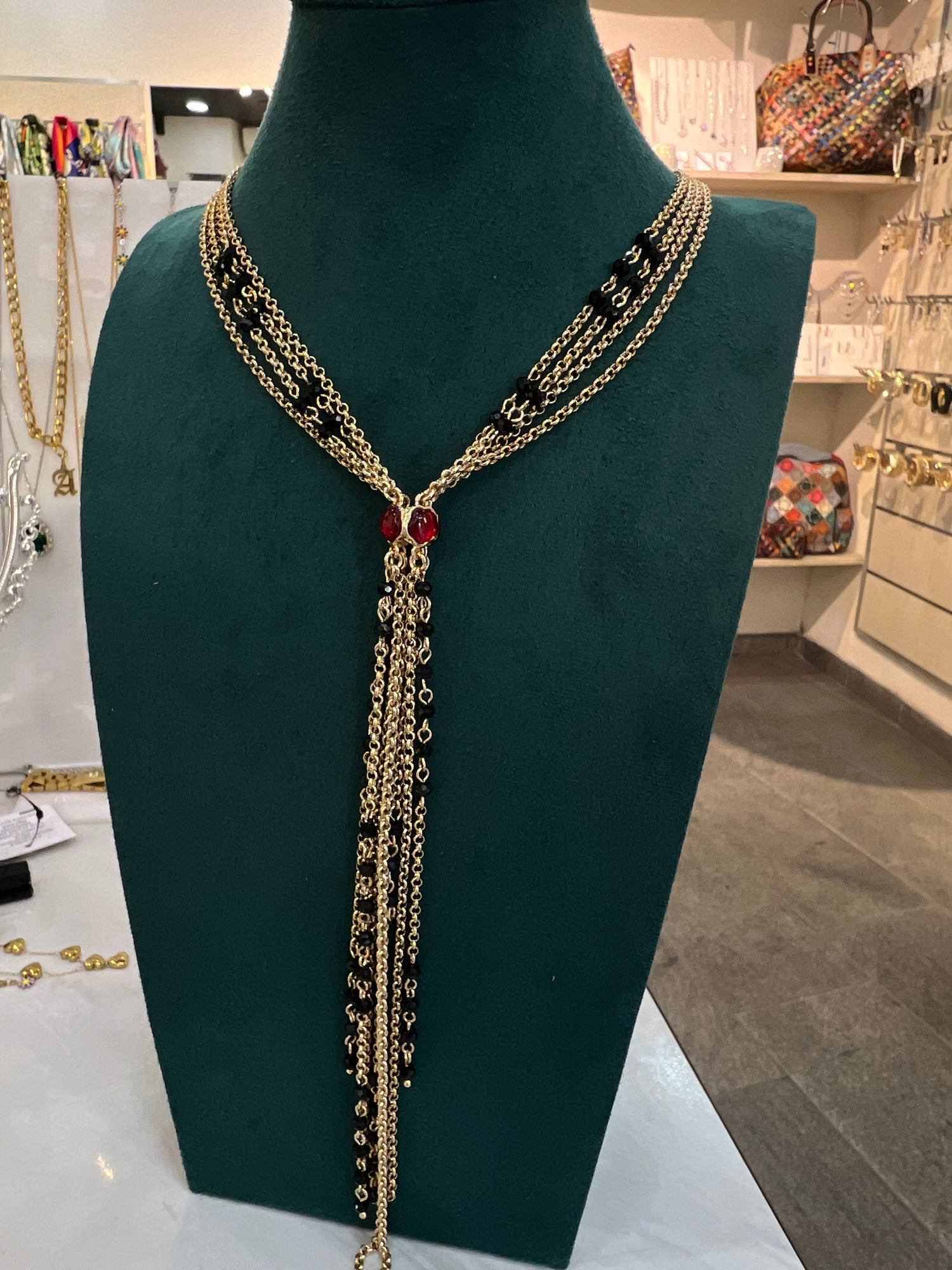 Collana pietre Nere e Rosse
