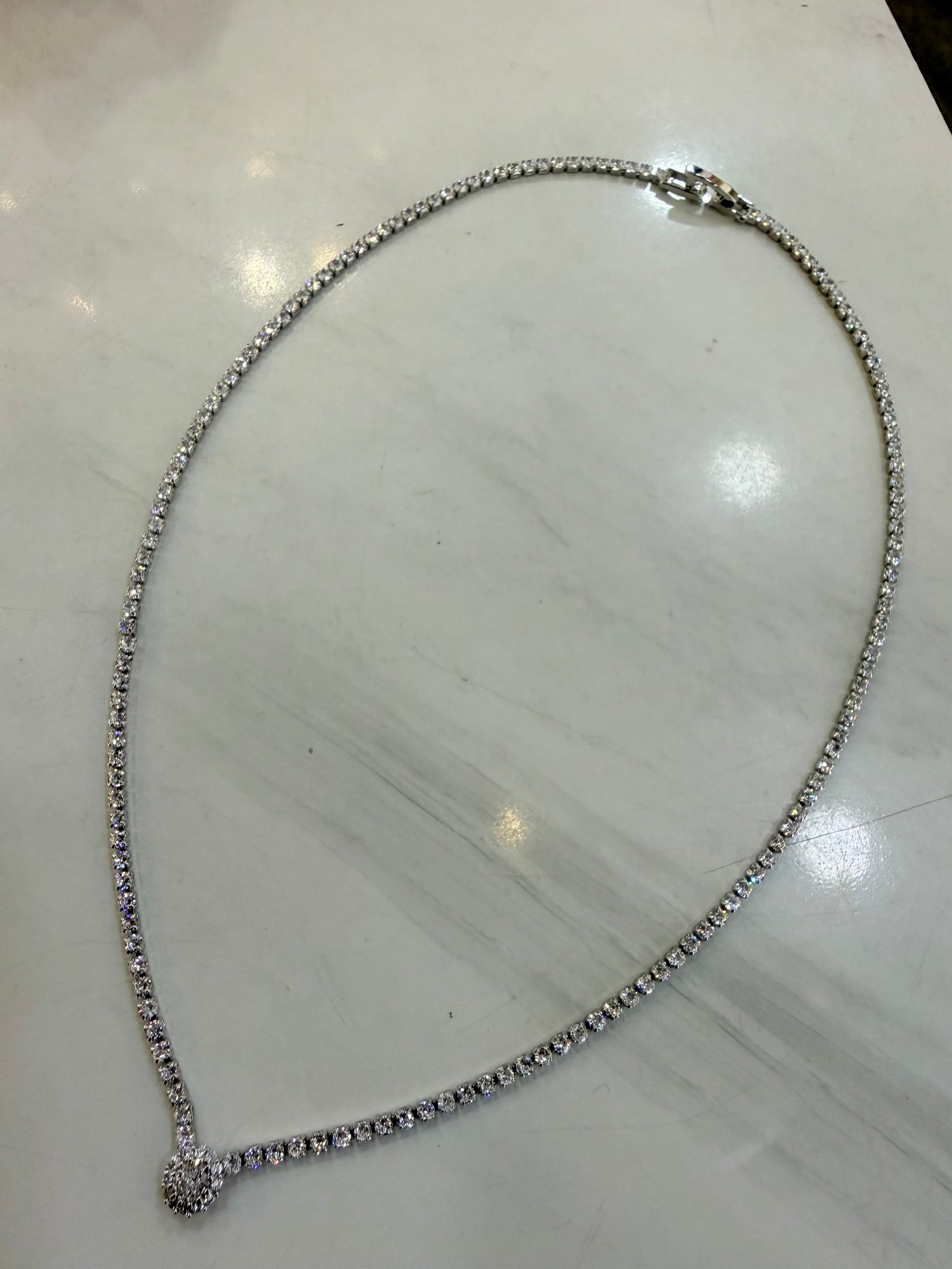 Collana Tennis con punto luce