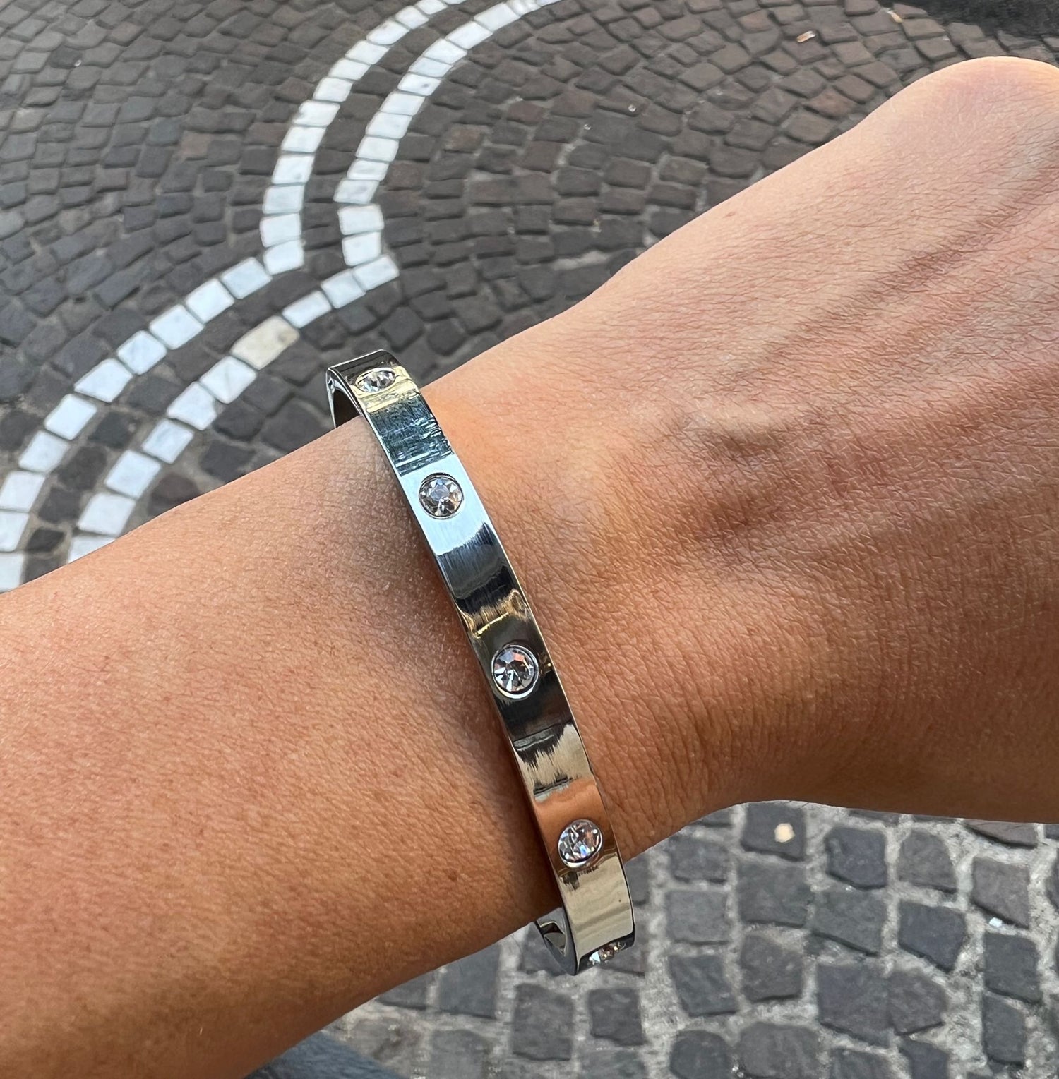 Bracciale Manetta con Zirconi