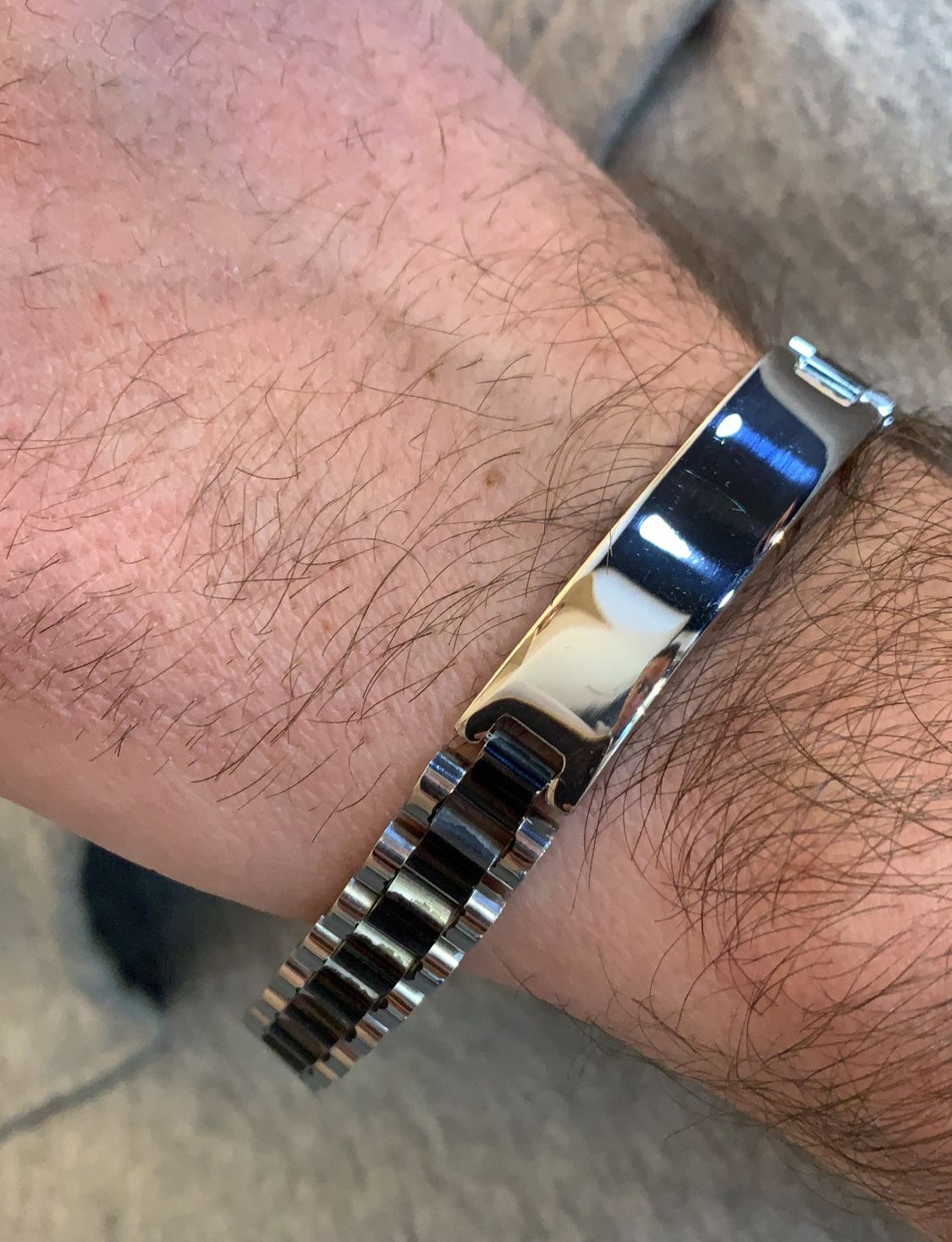 Bracciale in acciaio con targhetta personalizzabile