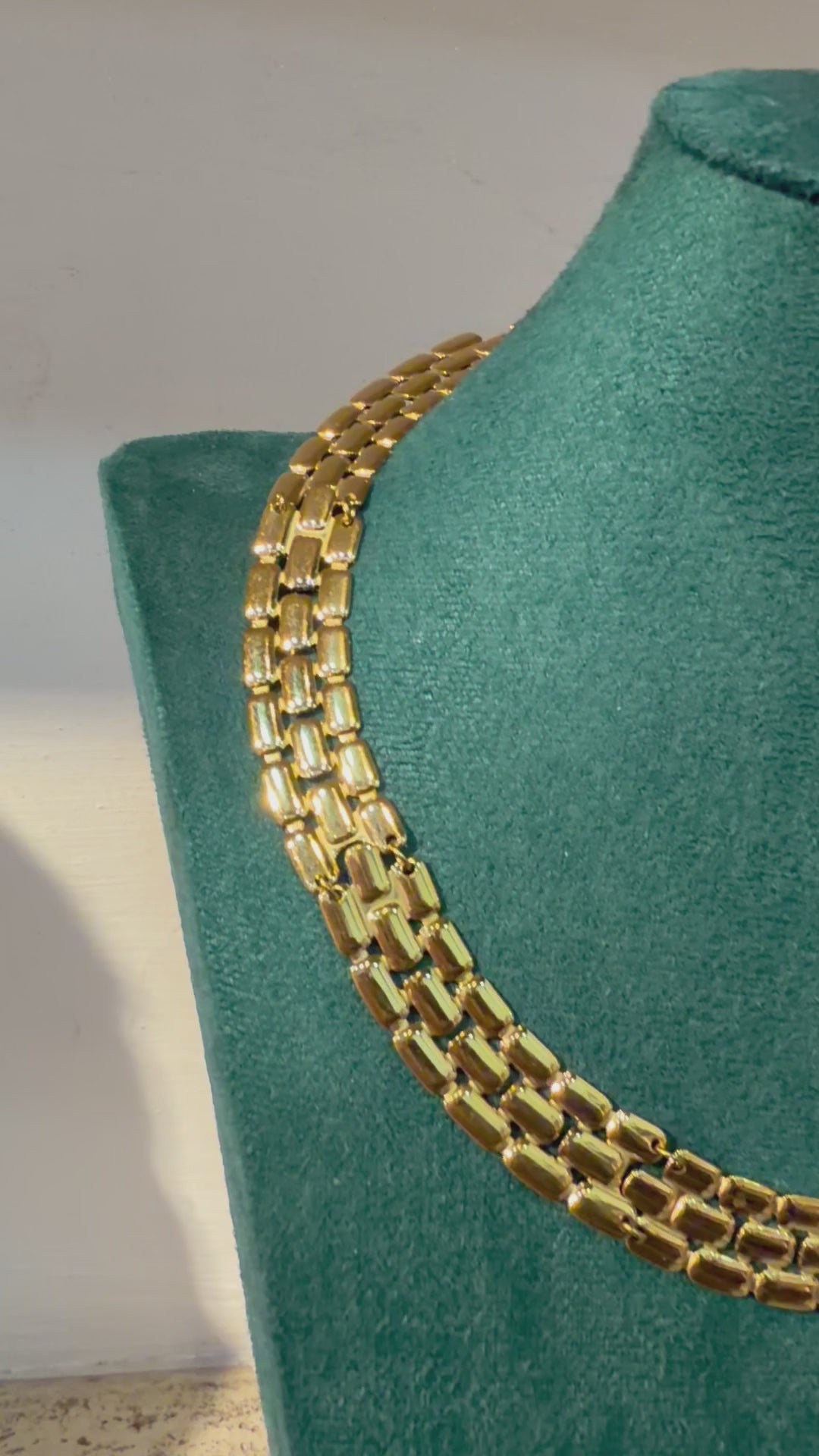 Collana Hurgada