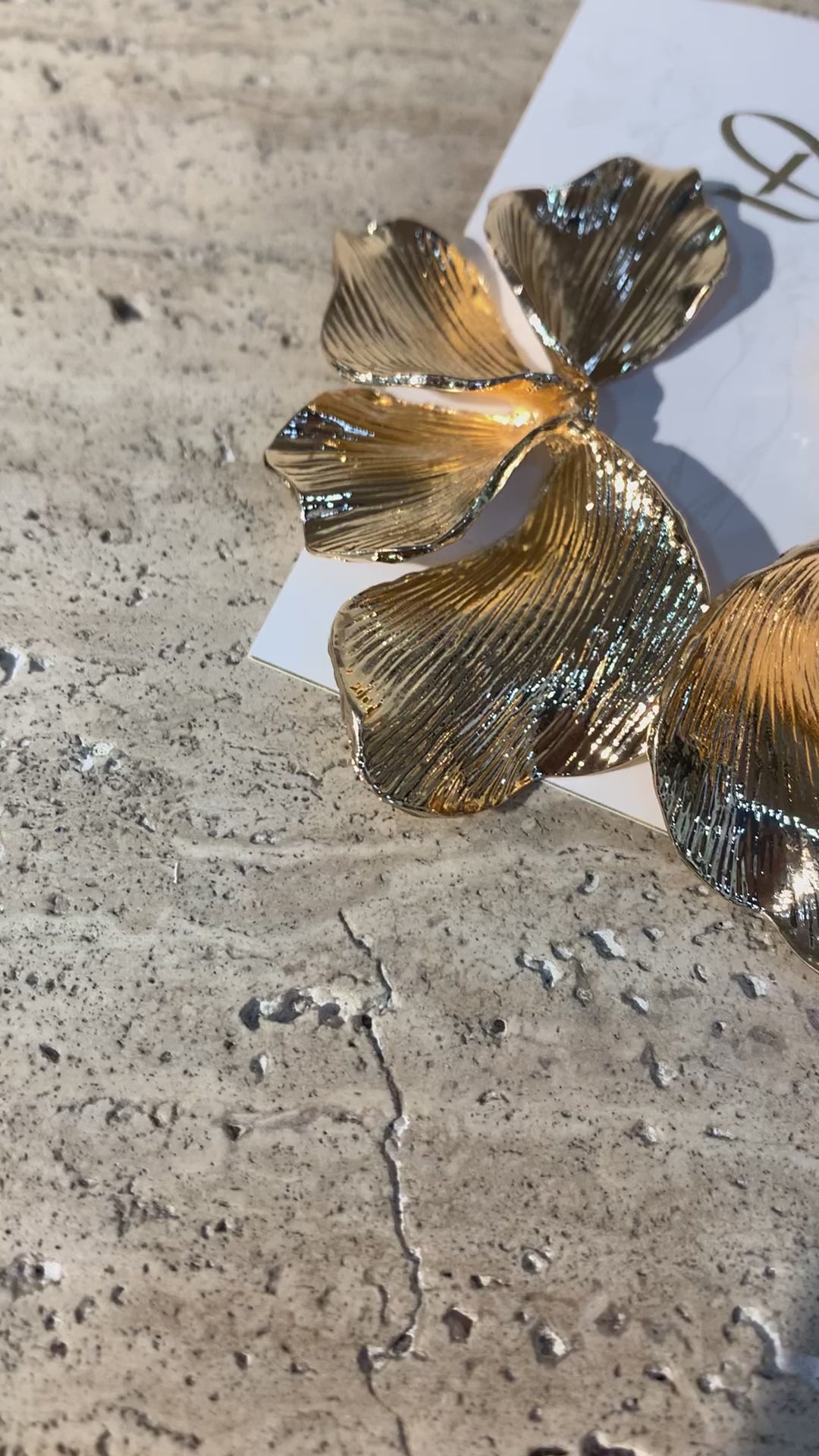 Orecchini Foglie Metal
