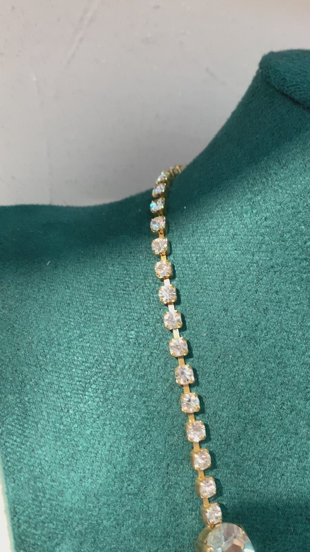 Collana Anna