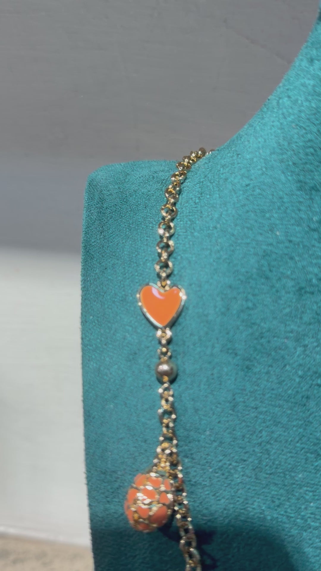 Collana ovetti colorati