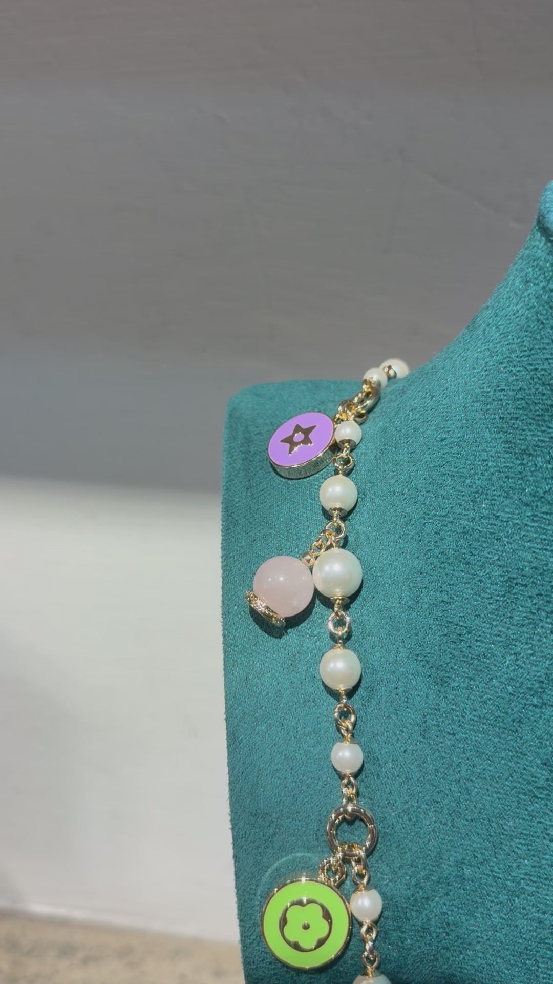 Collana Colors